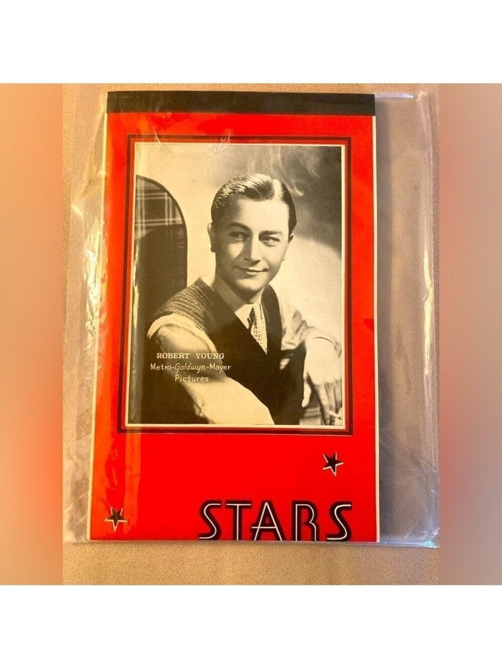 Vintage Stars writing tablet with Robert Young, movie star from 1940s